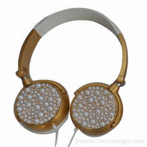 Headphone with 1.2m cord length, CE- and FCC-certified, 3.5mm stereo plug
